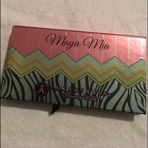 Anastasia Beverly Hills Maya Mia Palette